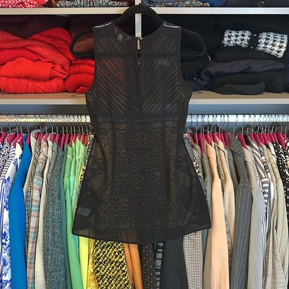 CAbi green/black/yellow striped and leopard print crew neck tunic size XS - Picture 3 of 3